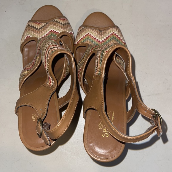 Multi color 5’ wedge heel, SBicca (of California) - Picture 4 of 11